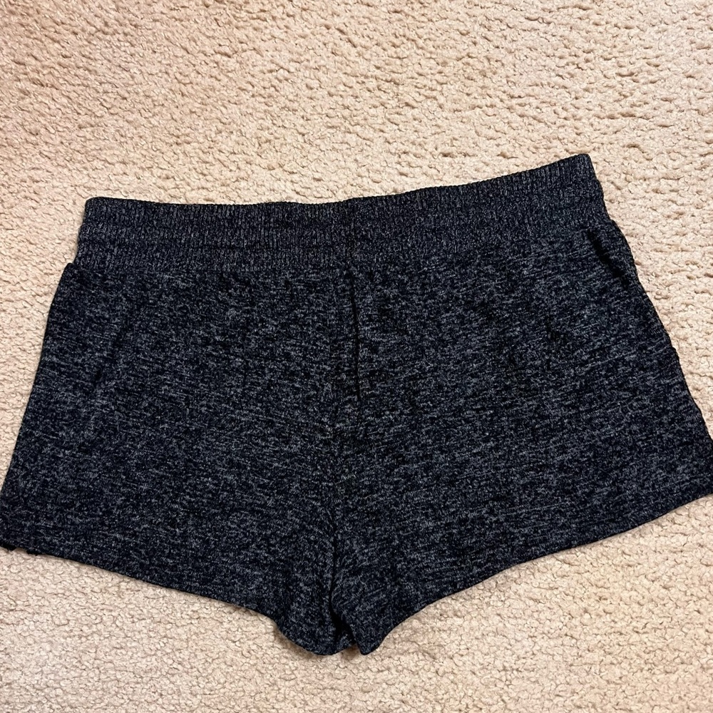 Express Shorts ✨ - Picture 4 of 5